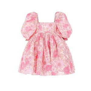 Selkie wallflower puff